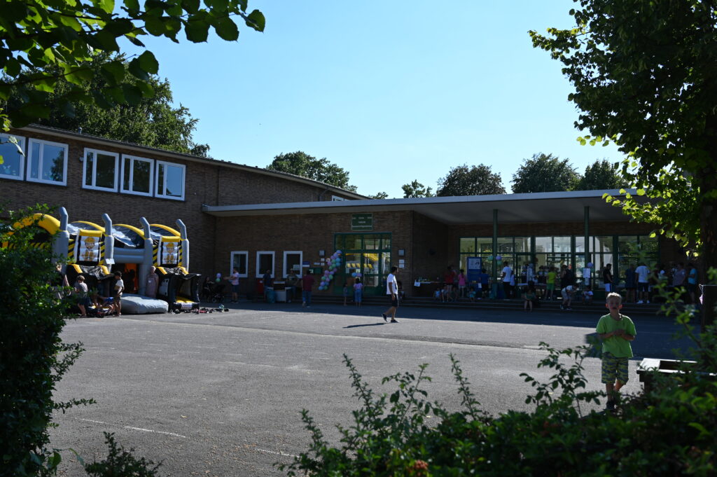 Erich Kästner Schule Title Image