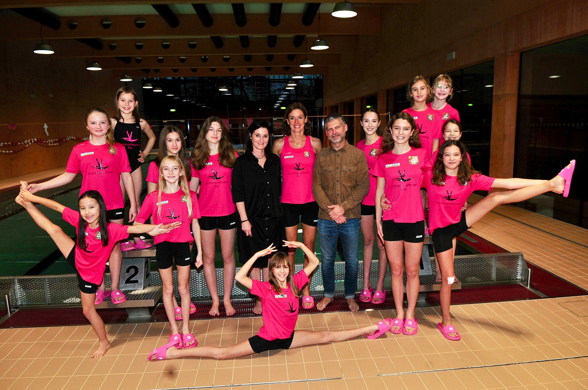 Synchronschwimmen Tirol Title Image